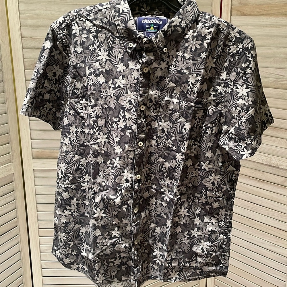 Chubbies shirt Men’s size L NWOT
